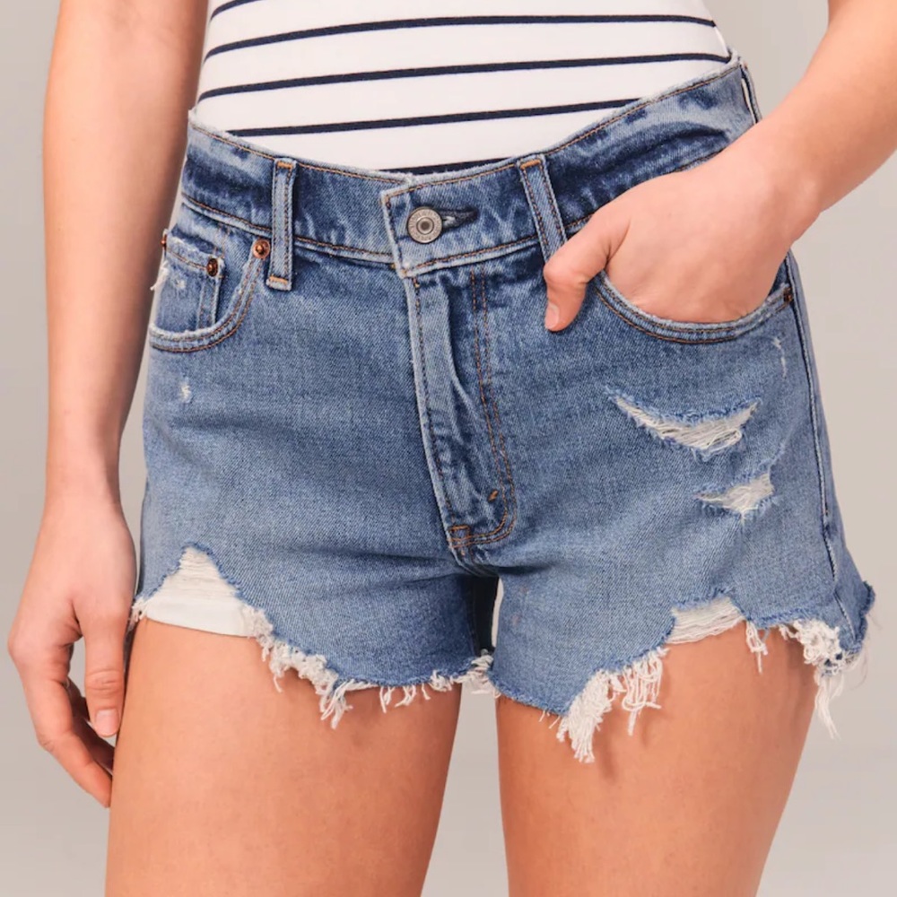 Mid Rise mom shorts - Picture 6 of 6